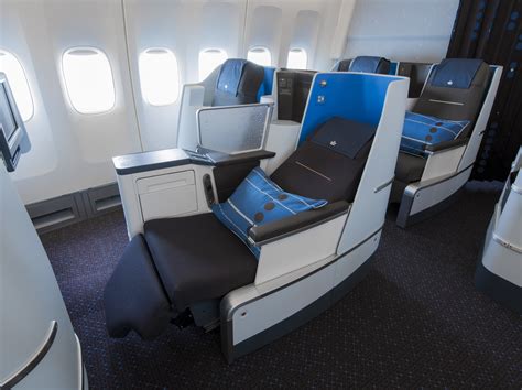 klm 772 business class
